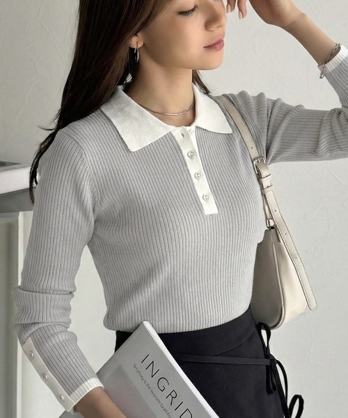 mily bilet(ミウィビレット)の「《9月上旬再入荷!予約受付中》【mily bilet】トレンドの襟付きデザインで洗練されたスタイルに♪金縁ボタン使いリブポロニット(長袖)(ニット/セーター・レディース・アイボリー/モカ/チャコールグレー/ライトグレー・X-LARGE/SMALL/LARGE/MEDIUM)」の1枚目の写真