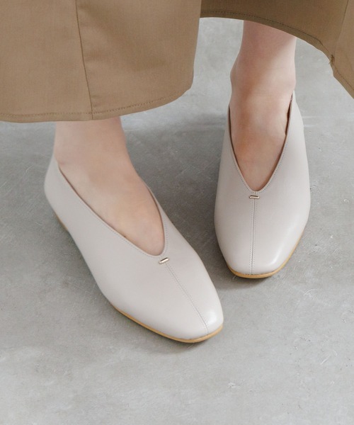 HIMIKO（ヒミコ）の「【HIMIKO】メタルフラットパンプス/651326（パンプス・レディース・グレー/ブラウン/ブルーグリーン/ブラック/マルチ/アイボリー/グリーン・25.5cm/24.5cm/24.0cm/23.5cm/22.5cm/22.0cm/25.0cm/26.0cm/23.0cm/21.5cm/26.5cm）」の19枚目の写真