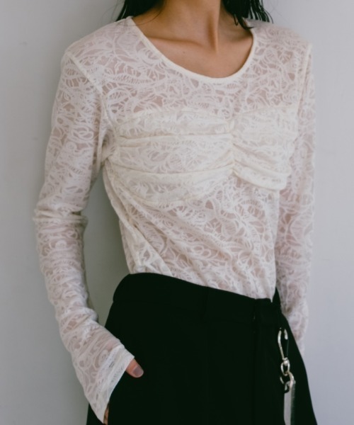 sahara(サハラ)の「Gather Bust Lace Top/ギャザーバストレーストップ(その他トップス・レディース・ブラック/ホワイト・FREE)」の1枚目の写真