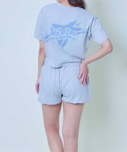 GORGE(ゴージ)の「《星モチーフ×インパクトロゴ》レディース 半袖Tシャツ ストリート 春夏秋(Tシャツ/カットソー・レディース・ブルー/グレー/スミクロ・F)」の4枚目の写真