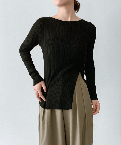 on:nue（オンニュ）の「【on:nue】[着用動画あり！/選べる6色展開] サイドボタンスリットシアーリブニット（ニット/セーター・レディース・ベージュ/グリーン/ホワイト/ブラック/アイボリー/グレー・FREE）」の21枚目の写真