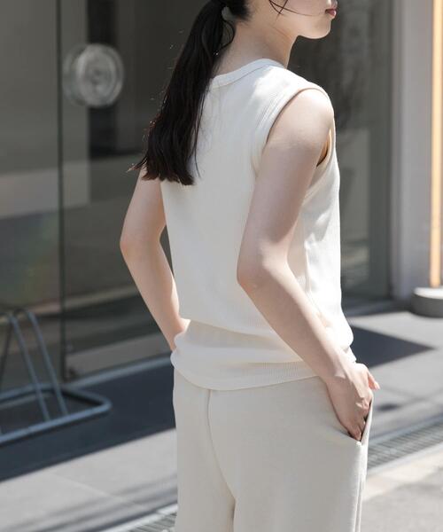 FORK&SPOON（フォークアンドスプーン）の「FORK&SPOON　ミニワッフルノースリーブTシャツ（Tシャツ/カットソー・レディース・オフホワイト/ブラック/イエロー系その他・1）」の7枚目の写真