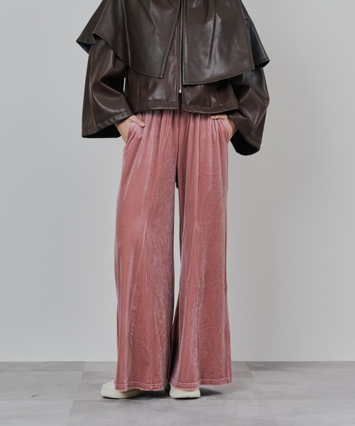 DOLLUPOOPS（ドールアップウップス）の「ベロアフレアパンツ（その他パンツ・レディース・ブルー/ピンク/ブラウン・38）」の3枚目の写真