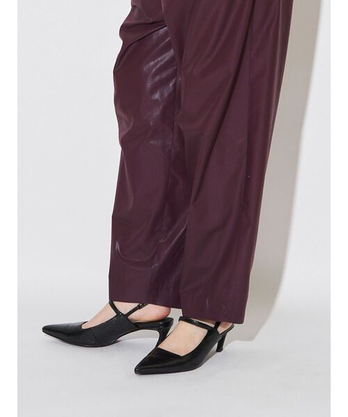 ELENDEEK（エレンディーク）の「ポインテッドトゥミュール（パンプス・レディース・ブラック/シルバー/ブロンズ・37/38）」の2枚目の写真