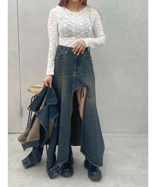 EVRIS（エヴリス）の「グラデーションスリットロングデニムスカート【セットアップ着用可能】（デニムスカート・レディース・インディゴブルー/ブラウン/ブルー・MEDIUM/SMALL）」の4枚目の写真