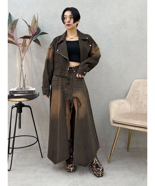 EVRIS（エヴリス）の「グラデーションスリットロングデニムスカート【セットアップ着用可能】（デニムスカート・レディース・インディゴブルー/ブラウン/ブルー・MEDIUM/SMALL）」の22枚目の写真