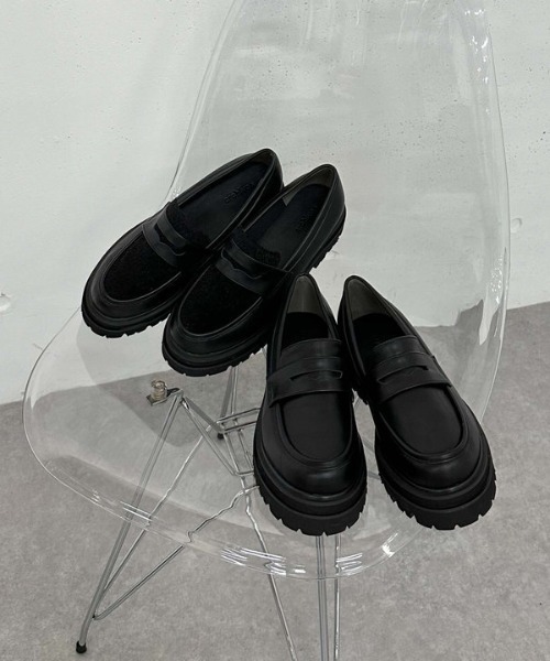 archives（アルシーヴ）の「ハラコアソート厚底ローファー（ローファー・レディース・チャコールグレー/ブラック・MEDIUM/LARGE）」の16枚目の写真