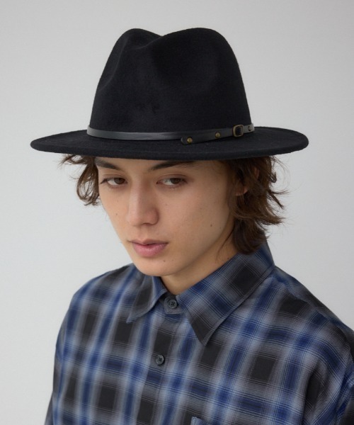AZUL by moussy(アズールバイマウジー)の「フェルトハット(ハット・メンズ・ベージュ/ブラック・FREE)」の1枚目の写真