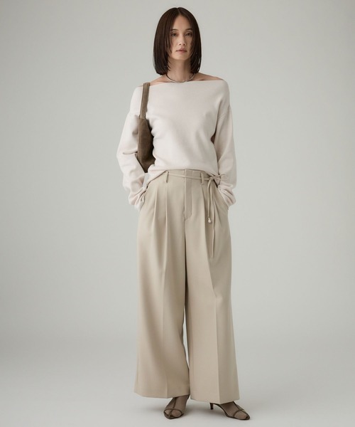 BABYLONE(バビロン)の「オフショルハイゲージプルオーバー(ニット/セーター・レディース・ベージュ/グレー/ブラック/オフホワイト/レッド・フリー)」の15枚目の写真