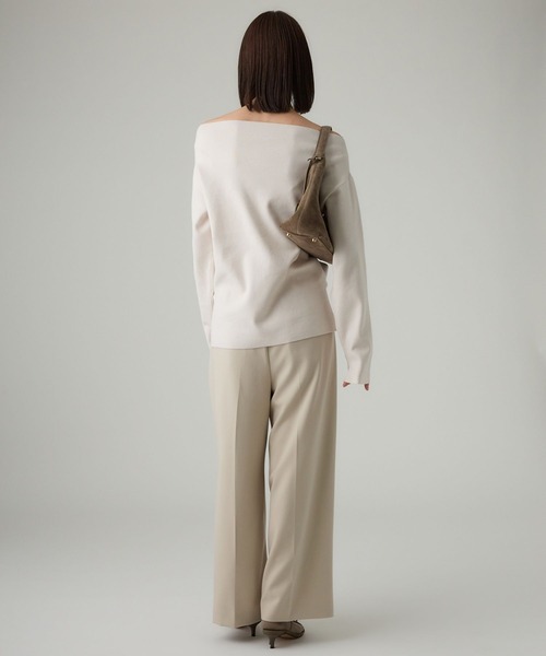 BABYLONE(バビロン)の「オフショルハイゲージプルオーバー(ニット/セーター・レディース・ベージュ/グレー/ブラック/オフホワイト/レッド・フリー)」の13枚目の写真