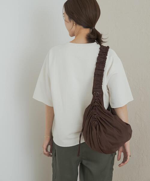 URBAN RESEARCH DOORS（アーバンリサーチドアーズ）の「速乾裏毛ロゴプルオーバー（Tシャツ/カットソー・レディース・オフホワイト/チャコールグレー/キャメル・MEDIUM）」の6枚目の写真