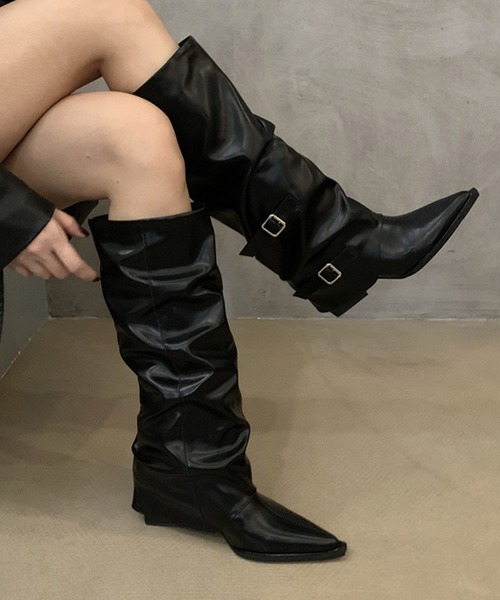 Lace Ladies（レースレディース）の「ダブルベルト カバー ポインテッドトゥ ロング ブーツ（ブーツ・レディース・ブラック・22.5cm/23cm/23.5cm/24cm/24.5cm）」の5枚目の写真