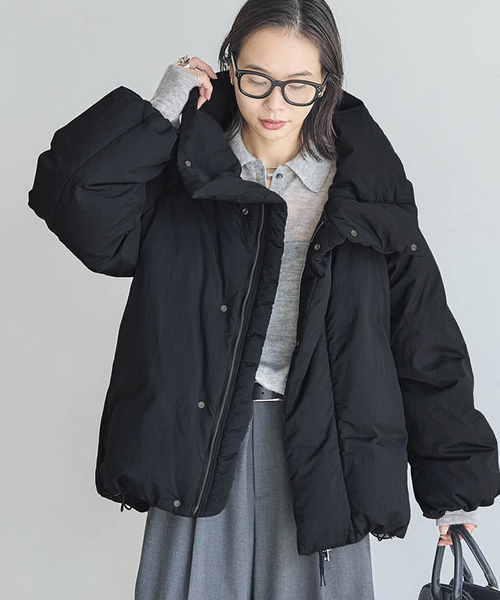 JOURNAL STANDARD（ジャーナルスタンダード）の「ビッグカラーダウンジャケット（ダウンジャケット/コート・レディース・ベージュ/ブラック・FREE）」の12枚目の写真