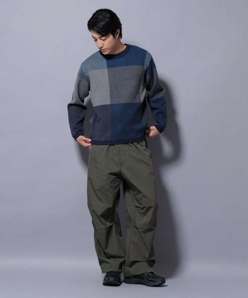 NANO universe（ナノユニバース）の「ブロックチェッククルーネックニット（ニット/セーター・メンズ・ブラック/ダークブルー/ライトグレー/グリーン・S/XL/L/M）」の17枚目の写真