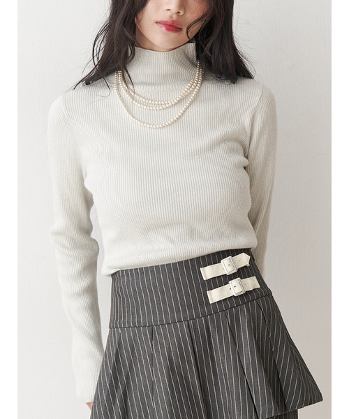 jouetie（ジュエティ）の「ベーシックカラーハイネックニット タートルネック（ニット/セーター・レディース・アイボリー/ブラック/ブルー/その他1/その他2/レッド/ピンク・MEDIUM）」の2枚目の写真