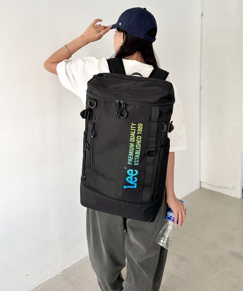 Lee（リー）の「Lee/リー 撥水 BOX リュック/デイパック/ロゴプリント/容量 約25リットル（バックパック/リュック・レディース・ブラック×ホワイト/ブラック×ブルー・FREE）」の15枚目の写真