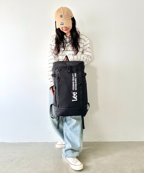 Lee（リー）の「Lee/リー 撥水 BOX リュック/デイパック/ロゴプリント/容量 約25リットル（バックパック/リュック・レディース・ブラック×ホワイト/ブラック×ブルー・FREE）」の8枚目の写真
