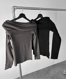jiasecond.（ジアセカンド）の「【jiasecond.】オフショルニットトップス / プルオーバー 長袖 ドレープ シャーリング ブラック チャコール ZOZOTOWN限定（ニット/セーター）」
