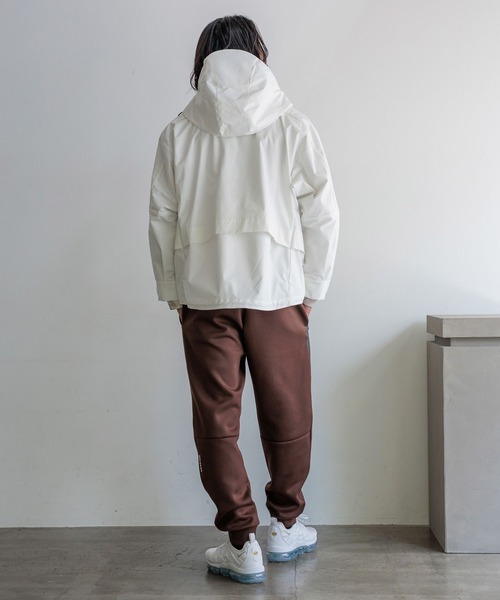 HEREIAM（ヘレイアム）の「【HEREIAM MEN】撥水&耐水&防風&ユニセックス/3LAYERブルゾン（ブルゾン・メンズ・ホワイト/ブラック・MEDIUM/LARGE）」の8枚目の写真