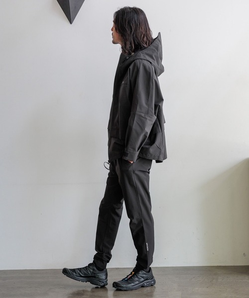 HEREIAM（ヘレイアム）の「【HEREIAM MEN】撥水&耐水&防風&ユニセックス/3LAYERブルゾン（ブルゾン・メンズ・ホワイト/ブラック・MEDIUM/LARGE）」の10枚目の写真