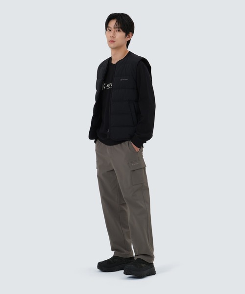 Snow Peak（スノーピーク）の「SnowPeak / Land Lightweight Down Vest ランドライトウェイトダウンベスト 海外限定（ダウンベスト・メンズ・ブラック/カーキ/ライトベージュ/ダークネイビー・M/L/XL/2XL）」の17枚目の写真