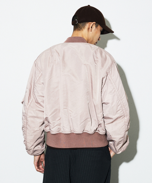 JOURNAL STANDARD(ジャーナルスタンダード)の「オーバー フィット ボンバー ブルゾン(その他アウター・メンズ・グレー/ブラック/ピンク・MEDIUM/LARGE)」の16枚目の写真
