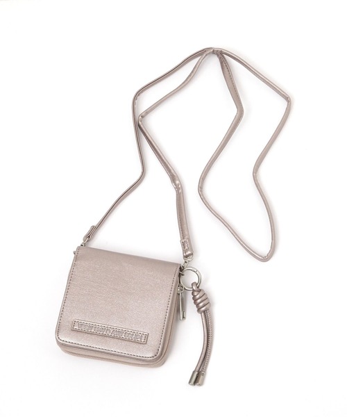 studio CLIP（スタディオクリップ）の「ストラップ付き折り財布（財布・レディース・ブラック/イエロー/その他2・FREE）」の3枚目の写真