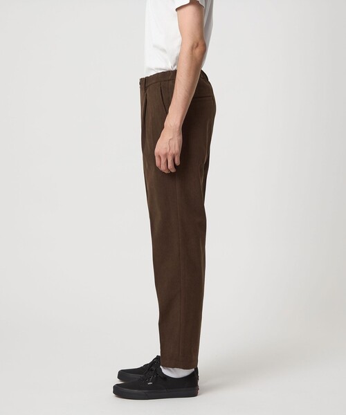 green label relaxing（グリーンレーベルリラクシング）の「【WEB限定】JUST fit コーデュロイ 1プリーツ イージースラックス パンツ -ストレッチ-（その他パンツ・メンズ・ダークブラウン/オリーブ/ダークグレー・S/M/L/XL/XS/XXL）」の12枚目の写真