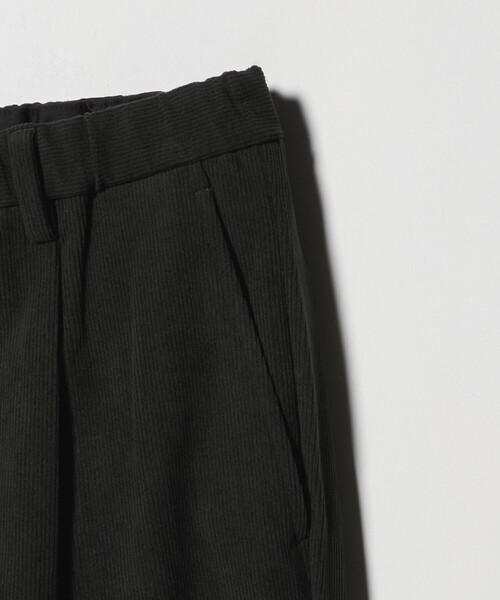 green label relaxing（グリーンレーベルリラクシング）の「【WEB限定】JUST fit コーデュロイ 1プリーツ イージースラックス パンツ -ストレッチ-（その他パンツ・メンズ・ダークブラウン/オリーブ/ダークグレー・S/M/L/XL/XS/XXL）」の17枚目の写真