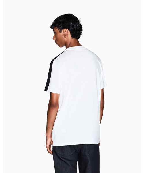 ARMANI EXCHANGE(アルマーニエクスチェンジ)の「【A|X アルマーニ エクスチェンジ】ロゴテープ 半袖クルーネックTシャツ/REGULAR(Tシャツ/カットソー・メンズ・ブラック/オフホワイト・XX-LARGE/LARGE/X-LARGE/X-SMALL/MEDIUM/SMALL)」の7枚目の写真