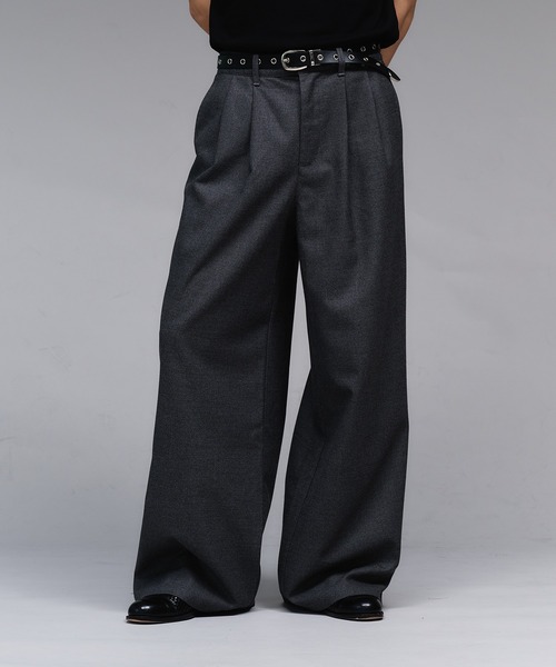 Adoon plain（アドーンプレーン）の「Wool Like 2-Tuck Wide Slacks