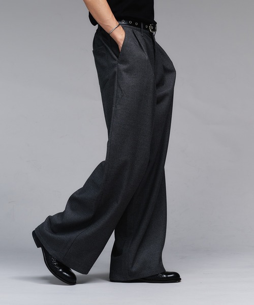 Adoon plain（アドーンプレーン）の「Wool Like 2-Tuck Wide Slacks / ウールライク2タックワイドスラックスパンツ（スラックス・メンズ・チャコールグレー/ライトグレー/ブラウン/ライトカーキ・SMALL/MEDIUM/LARGE）」の10枚目の写真