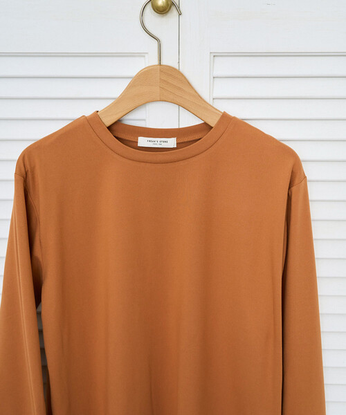 FREAK'S STORE(フリークスストア)の「限定展開 マシュマロ タッチ クルーネック ロングスリーブ トップス(Tシャツ/カットソー・レディース・オフホワイト/ブルー/ブラック/オリーブ/ブラウン/オレンジ・フリ-)」の7枚目の写真