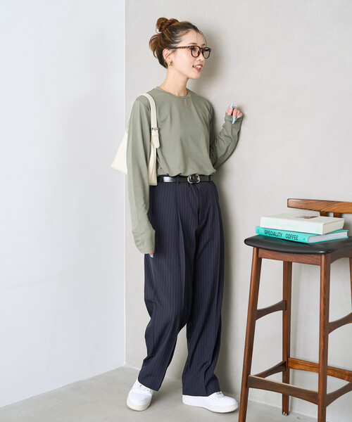 FREAK'S STORE(フリークスストア)の「限定展開 マシュマロ タッチ クルーネック ロングスリーブ トップス(Tシャツ/カットソー・レディース・オフホワイト/ブルー/ブラック/オリーブ/ブラウン/オレンジ・フリ-)」の14枚目の写真