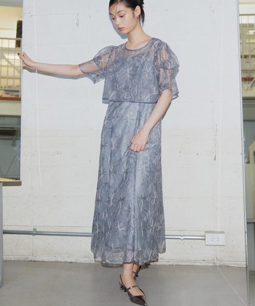 タックスリーブエンブロイダリードレス / tuck sleeve embroidery