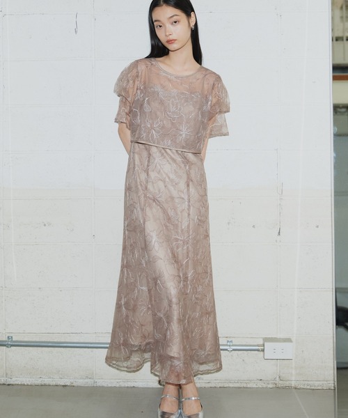 ANDRESD(アンドレスド)の「タックスリーブエンブロイダリードレス / tuck sleeve embroidery dress(ドレス・レディース・ベージュ/ブルー/カーキ/ネイビー・S/L/M)」の16枚目の写真