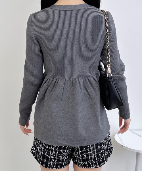 INGNI（イング）の「リブペプラムニットカーディガン（カーディガン/ボレロ・レディース・ボルドー/アイボリー/ブラック/チャコールグレー・M）」の19枚目の写真