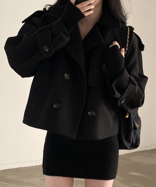 FREE STYLISTS(フリー スタイリスト)の「YUGA_YGMC Double-button short coat(テーラードジャケット・レディース・ベージュ/ブラック・FREE)」の1枚目の写真