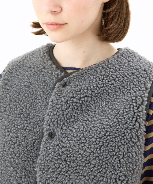 ORCIVAL（オーシバル）の「ORCIVAL | ボアフリース ノーカラーベスト WOMEN（その他アウター・レディース・チャコール/ベージュ・1）」の16枚目の写真