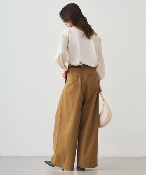 LOUNGEDRESS(ラウンジドレス)の「ドレープブラウス(シャツ/ブラウス・レディース・オフホワイト/ブラック・FREE)」の6枚目の写真