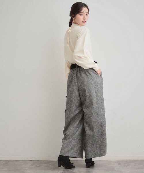 couture brooch（クチュールブローチ）の「【後ろ姿も着映える・通勤】バックレースアップ微起毛ニット（ニット/セーター・レディース・アイボリー/ブラウン系その他/ピンク系その他・38/42）」の21枚目の写真