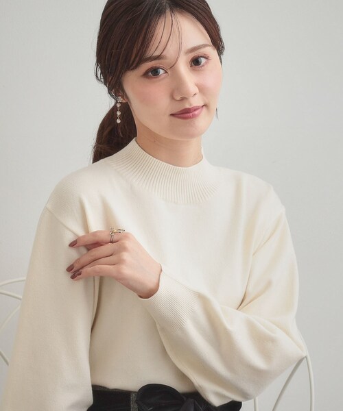 couture brooch（クチュールブローチ）の「【後ろ姿も着映える・通勤】バックレースアップ微起毛ニット（ニット/セーター・レディース・アイボリー/ブラウン系その他/ピンク系その他・38/42）」の22枚目の写真