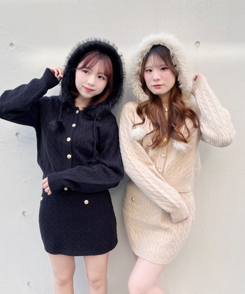 one way（ワンウェイ）の「ファー付きケーブルパーカー（パーカー・レディース・ブラック/ベージュ/グレー・FREE）」の4枚目の写真