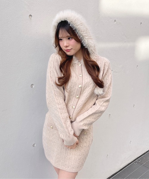 one way（ワンウェイ）の「ファー付きケーブルパーカー（パーカー・レディース・ブラック/ベージュ/グレー・FREE）」の7枚目の写真