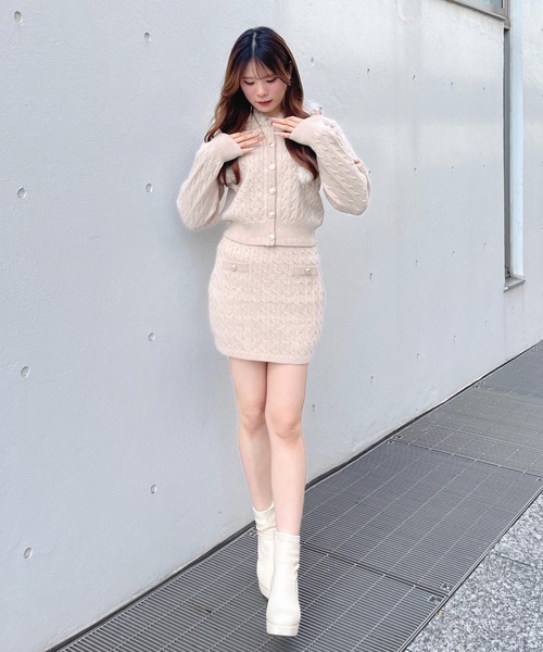 one way（ワンウェイ）の「ファー付きケーブルパーカー（パーカー・レディース・ブラック/ベージュ/グレー・FREE）」の12枚目の写真