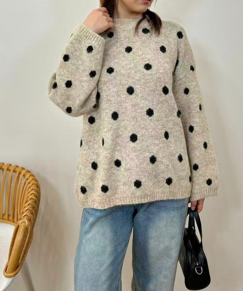 mebole(メボレ)の「Cozy Dot Sweater(ニット/セーター・レディース・ベージュ/グレー・FREE)」の2枚目の写真