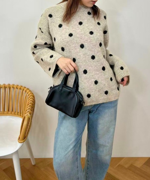 mebole(メボレ)の「Cozy Dot Sweater(ニット/セーター・レディース・ベージュ/グレー・FREE)」の3枚目の写真