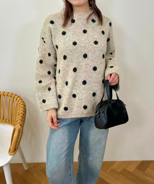mebole(メボレ)の「Cozy Dot Sweater(ニット/セーター・レディース・ベージュ/グレー・FREE)」の4枚目の写真