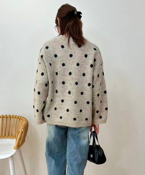 mebole(メボレ)の「Cozy Dot Sweater(ニット/セーター・レディース・ベージュ/グレー・FREE)」の15枚目の写真