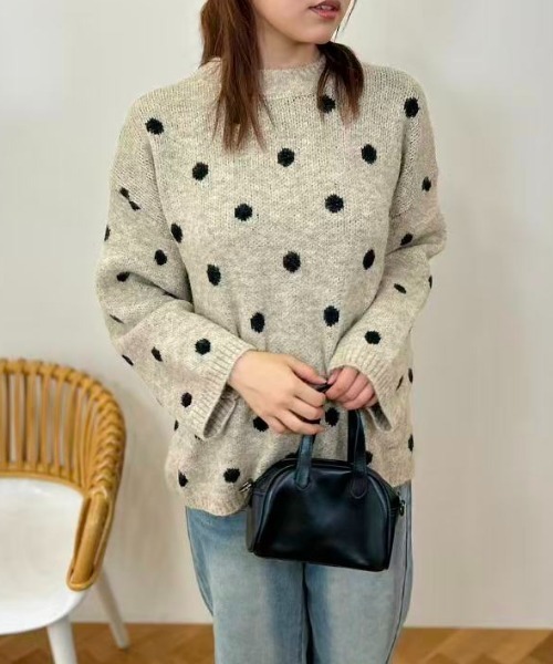 mebole(メボレ)の「Cozy Dot Sweater(ニット/セーター・レディース・ベージュ/グレー・FREE)」の8枚目の写真